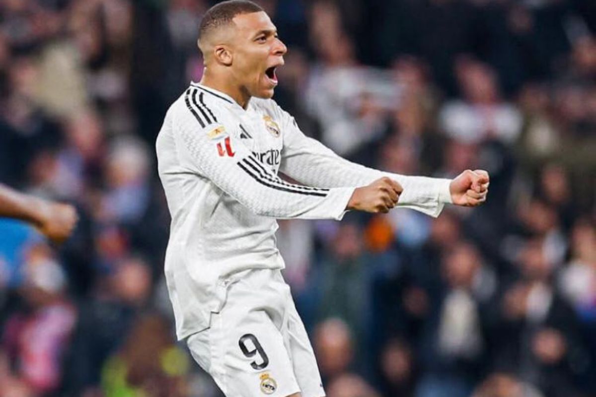 Mbappé dépasse un record fou de Platini, il devient le premier joueur à…