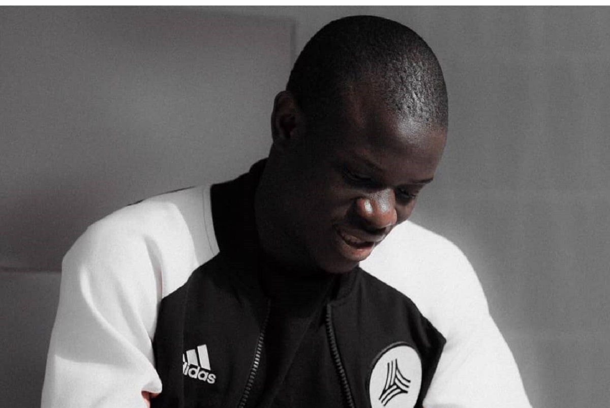 N'Golo Kanté : la star débourse 3 milliards de Fcfa et construit un centre de santé au Mali - YOP L-FRII