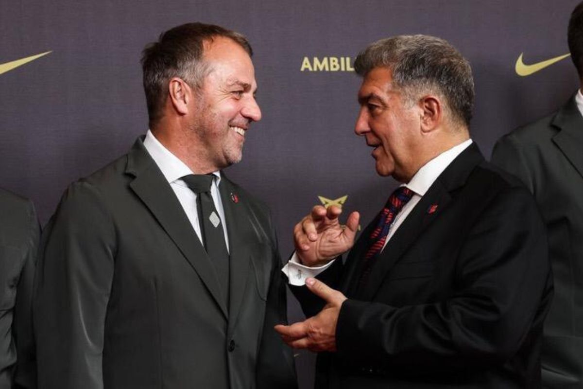 Barca “Merci, Hansi Flick, pour…”, les mots forts de Laporta
