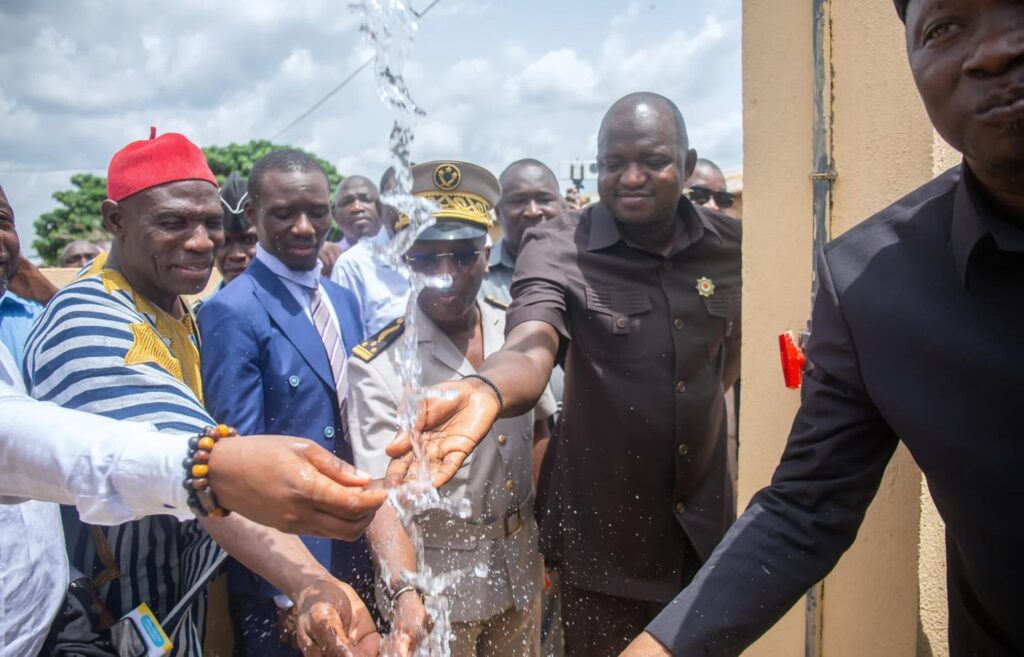 Côte d'Ivoire l’eau potable coule désormais à...