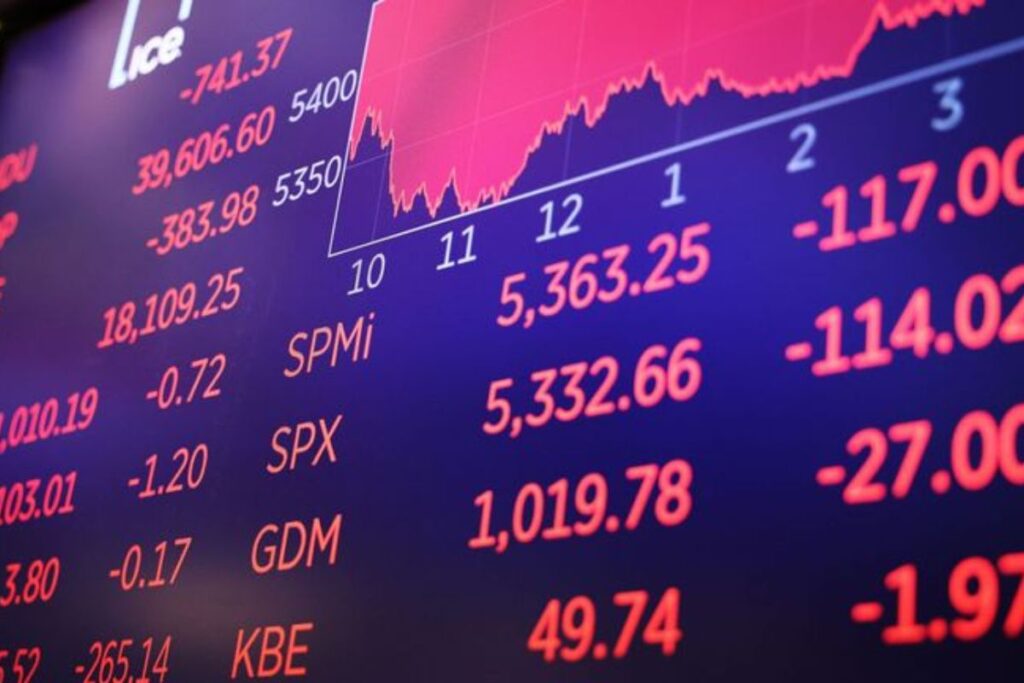 Les Bourses mondiales optimistes, rassurées par l'accord commercial entre Washington et...