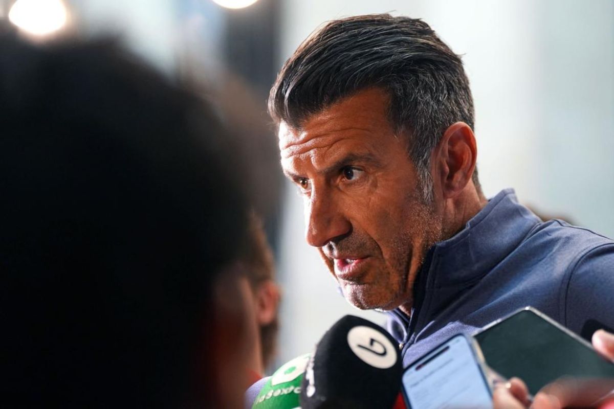 Luis Figo fait son choix entre le Barça et l’Inter Milan en Ligue des champions