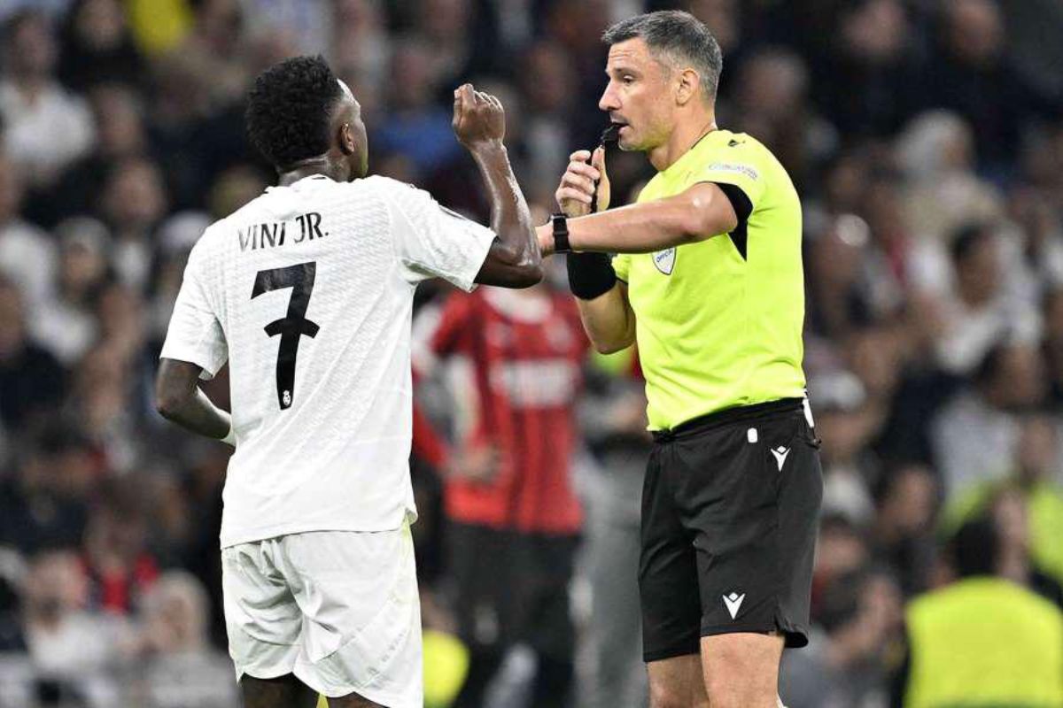 Vinicius explique pourquoi il ne peut pas se taire lors des matchs “On ne me paye pas pour…”