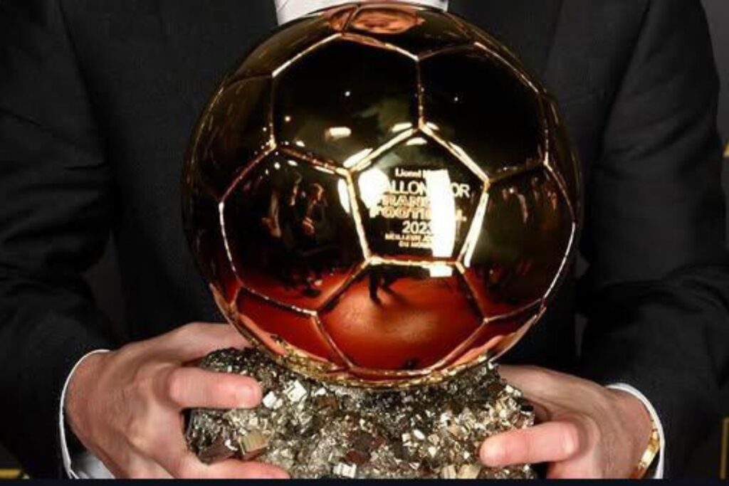 Ballon d’Or Messi et Cristiano Ronaldo battus, voici le top 9 des plus jeunes gagnants du trophée