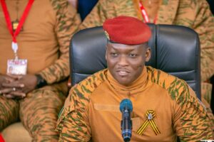 ‎"Nous allons vous accompagner pour investir dans..." : au Burkina Faso, Ibrahim Traoré prêt à soutenir les...