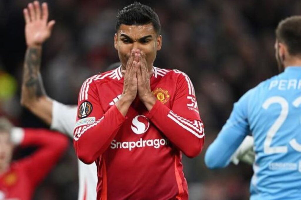 Casemiro fait une confession sur Man United “Quand je rentre à la maison, je parle de ça à ma femme, c’est incroyable”