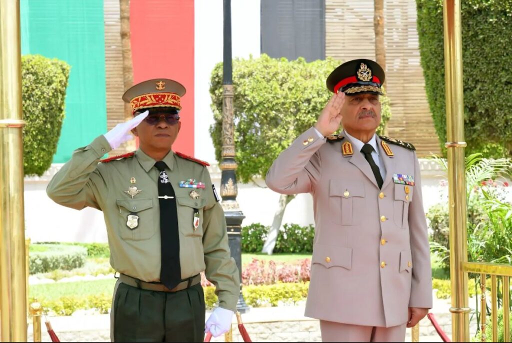 Ce pays d'Afrique du Nord renforce sa coopération militaire avec la 5e plus grande île du monde