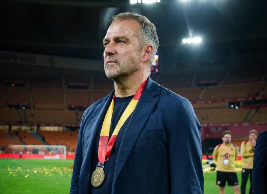 Hansi Flick annonce les couleurs du match contre le Real Madrid