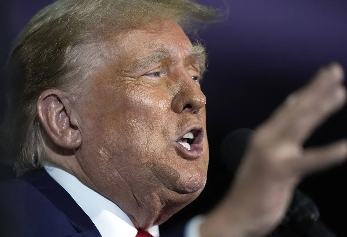 États-Unis : Donald Trump annonce sa volonté de réclamer jusqu'à 5 milliards de dollars à...