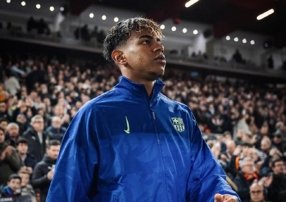 Ballon d'Or 2025 : ce geste de Lamine Yamal va lui coûter cher, il a quitté le...