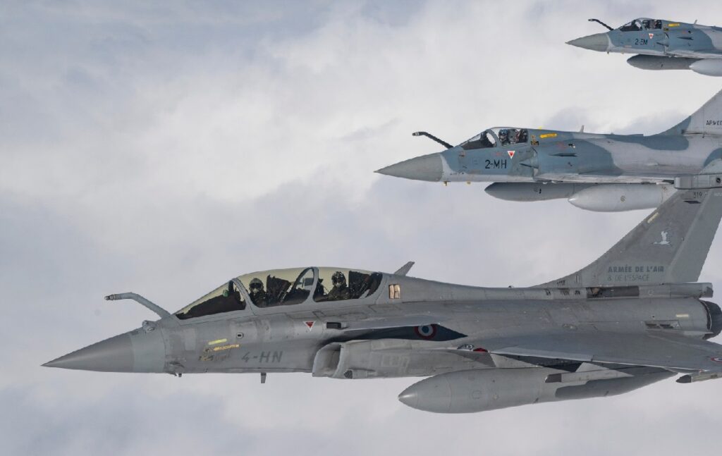 Malgré les tensions entre la Russie et l'Ukraine, les États-Unis vont apporter leur soutien au pays dans l'utilisation de leurs avions de chasse F-16.