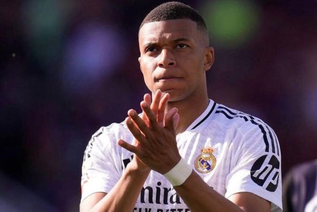 Real Madrid “Kylian Mbappé ne peut pas jouer comme Messi, Zidane ou Modric, il ne fait que…”