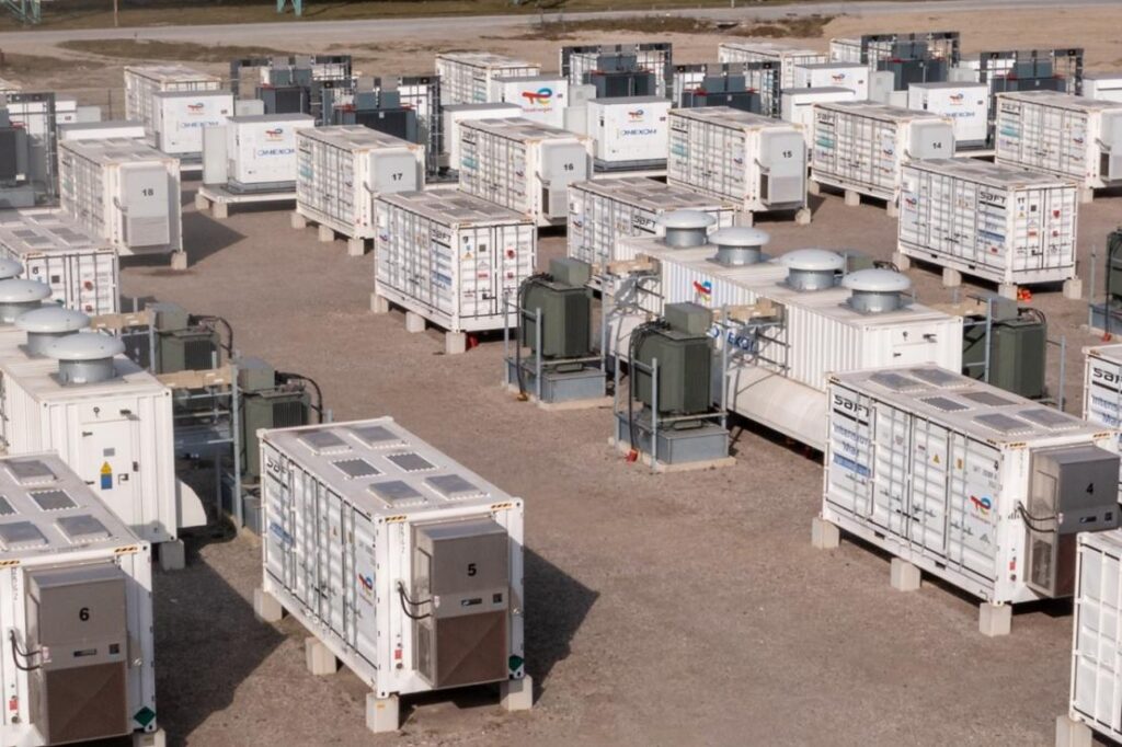 Ce pays de l’Afrique du Nord et l’Indonésie en tête de l’expansion des batteries de stockage électrique