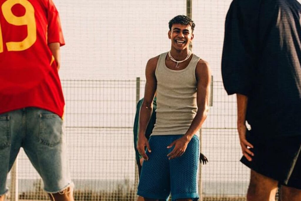 Barça Lamine Yamal passe son temps avec son idole au Brésil (photo)