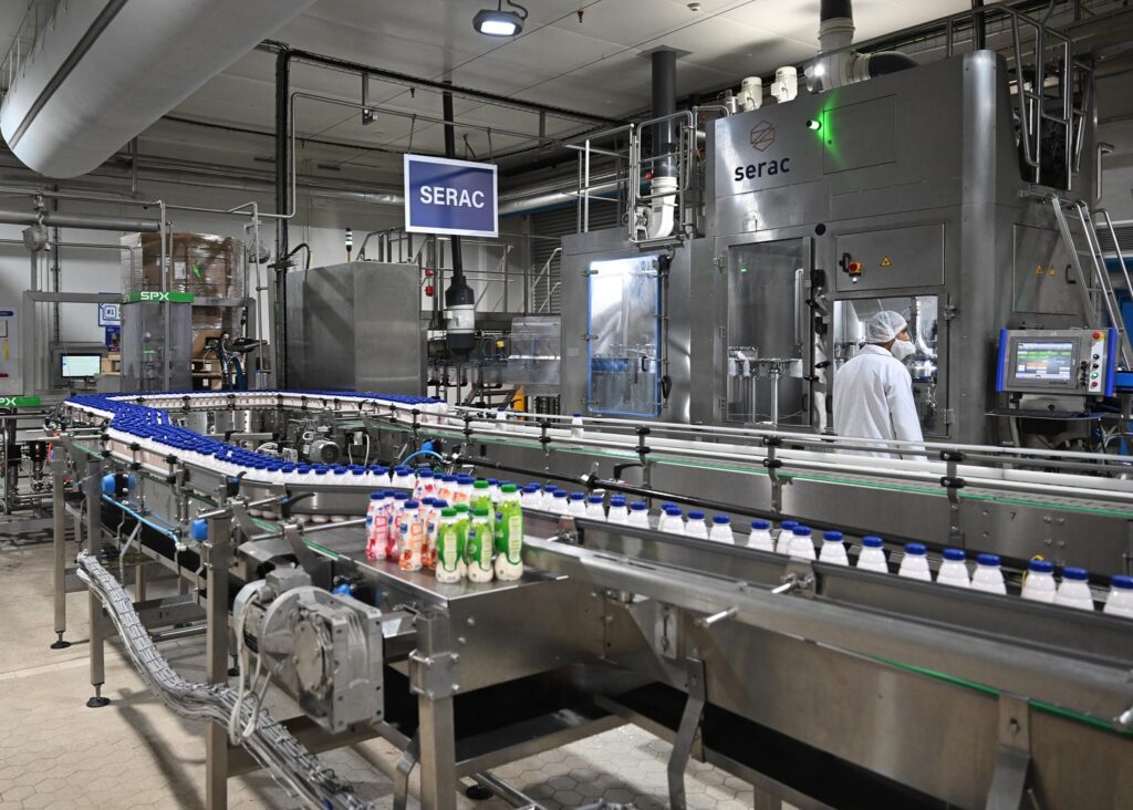 Ce pays d'Afrique du Nord exporte des produits laitiers vers plus de 45 pays, dont la France, le Canada, l’Australie ...