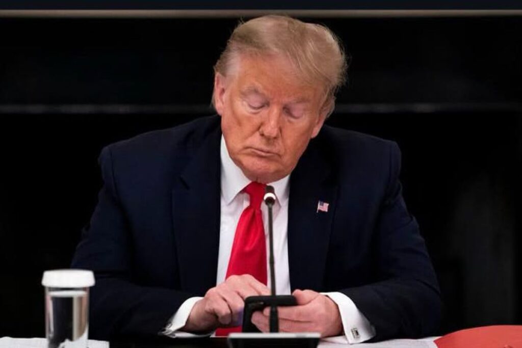 Donald Trump à propos des attaques d’Israël “L'Iran doit négocier avant que...