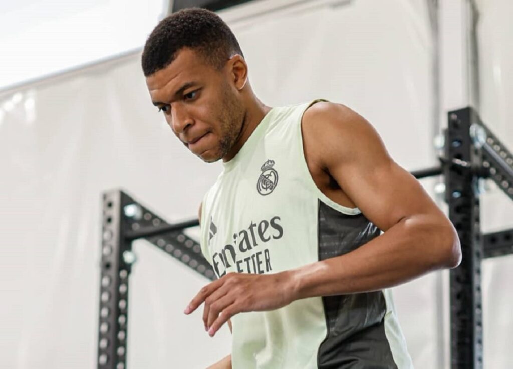 Kylian Mbappé aminci à cause de la maladie des images diffusées sur la toile