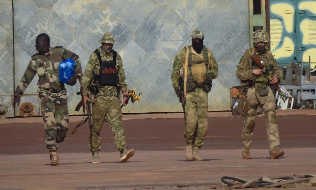 La Russie souhaite renforcer les liens militaires avec l'Afrique, après le départ de Wagner du Mali