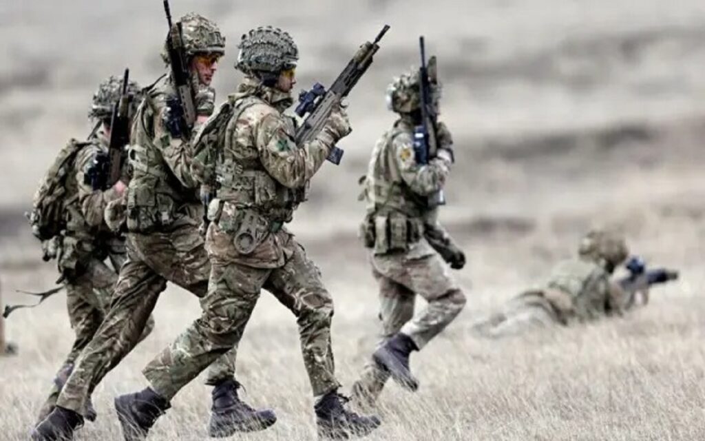 L'armée russe annonce une attaque contre...