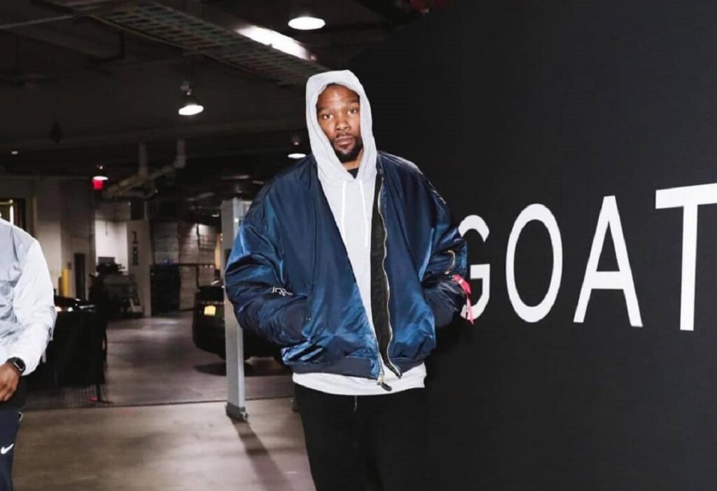 Ligue 1 la star de NBA Kevin Durant devient actionnaire minoritaire du Paris SG