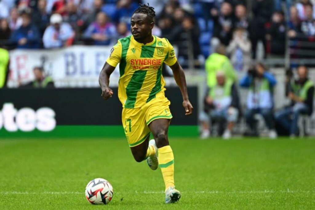 Moses Simon : le Nigérian signe dans ce club fraîchement arrivé en Ligue 1