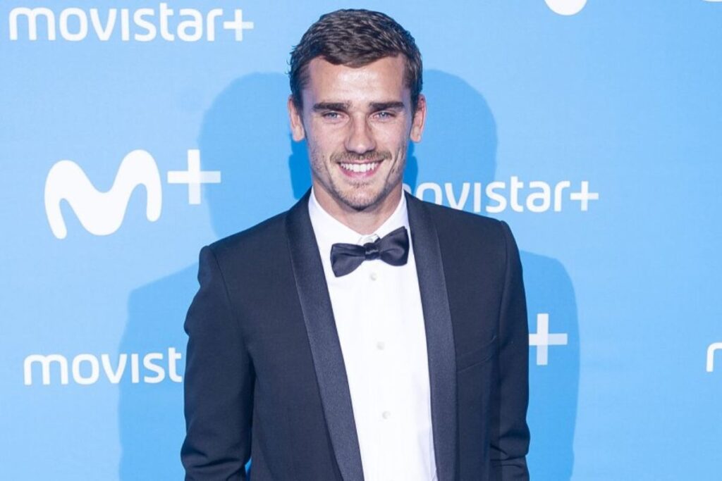 Officiel incroyable, Antoine Griezmann signe, il jouera pour…