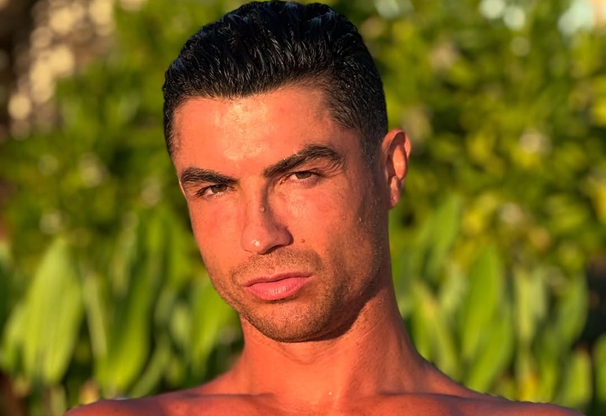 Osimhen : "J’ai toujours rêvé d’une photo avec Ronaldo et Messi ; le jour où j’ai demandé à CR7, il m'a dit … »