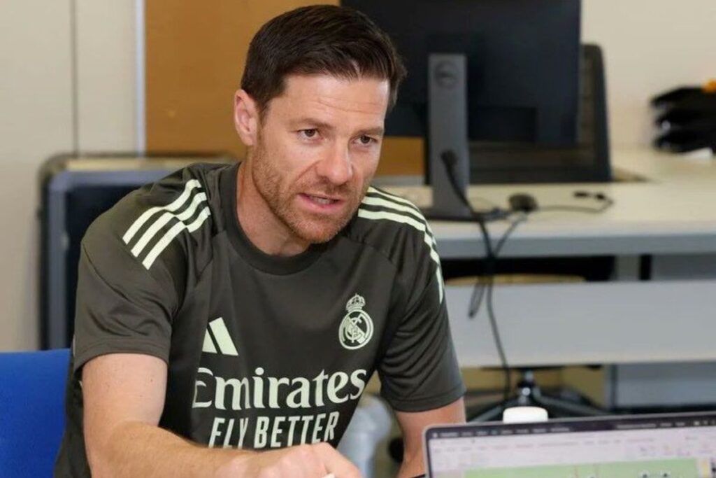 Real Madrid “Il a cette capacité à créer et à…”, Xabi Alonso désigne le renfort qu’il veut