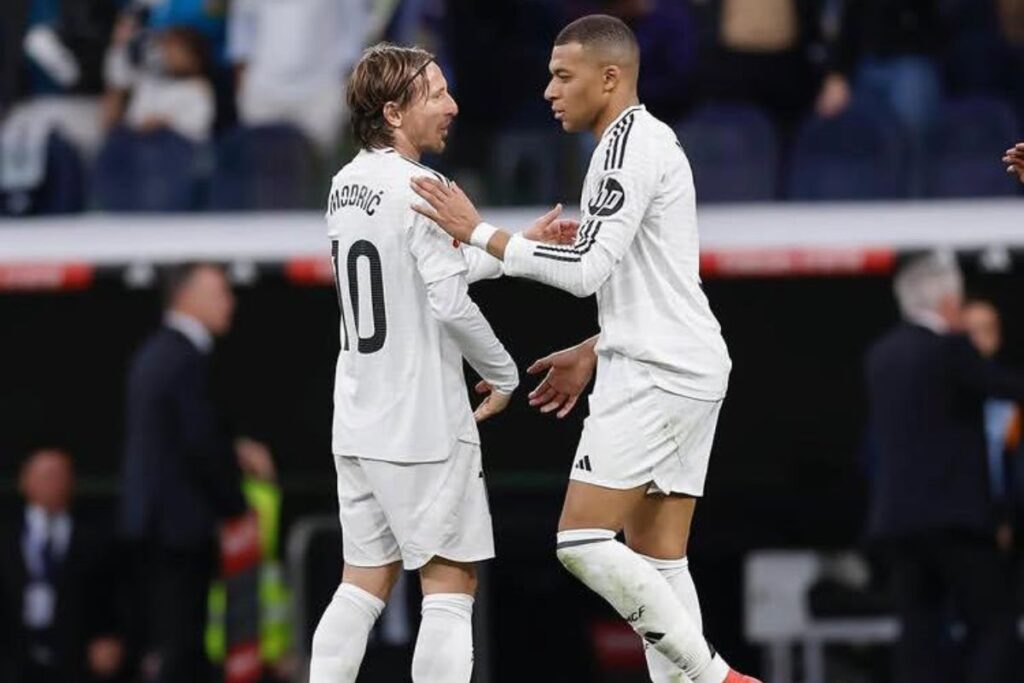 Real Madrid “Malheureusement pour Kylian Mbappé, il est tombé…”