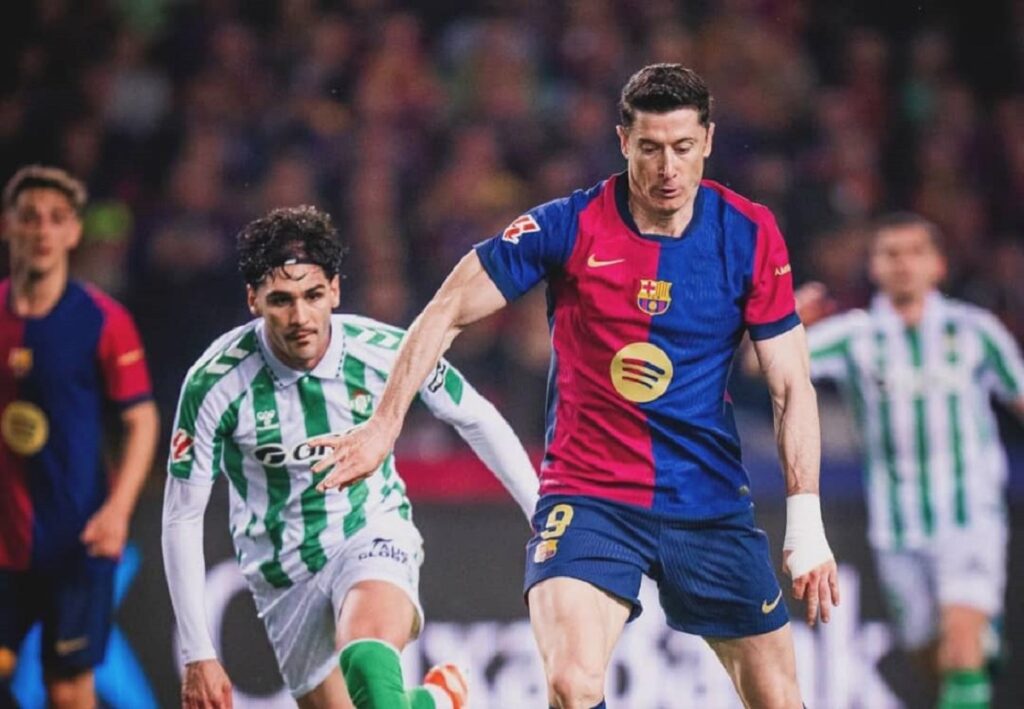 Robert Lewandowski se confie sur son avenir Ce n'est même pas un débat, c'est sûr que je vais...