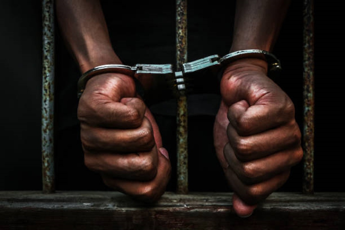 Côte d’Ivoire / Vol à main armée de 140 millions : la police met la main sur les auteurs (vidéo) Côte d'Ivoire Homme Ce pays oblige des prisonniers à produire des cigares Sénégal