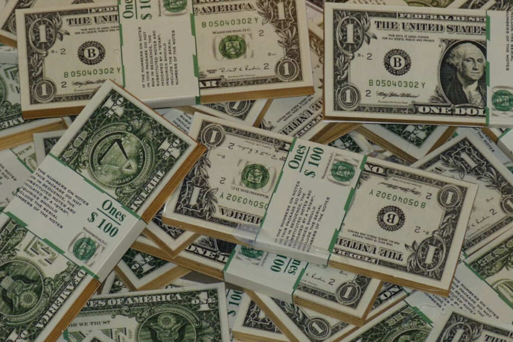 Dollar : très mauvaise nouvelle pour la monnaie américaine avant l'inflation