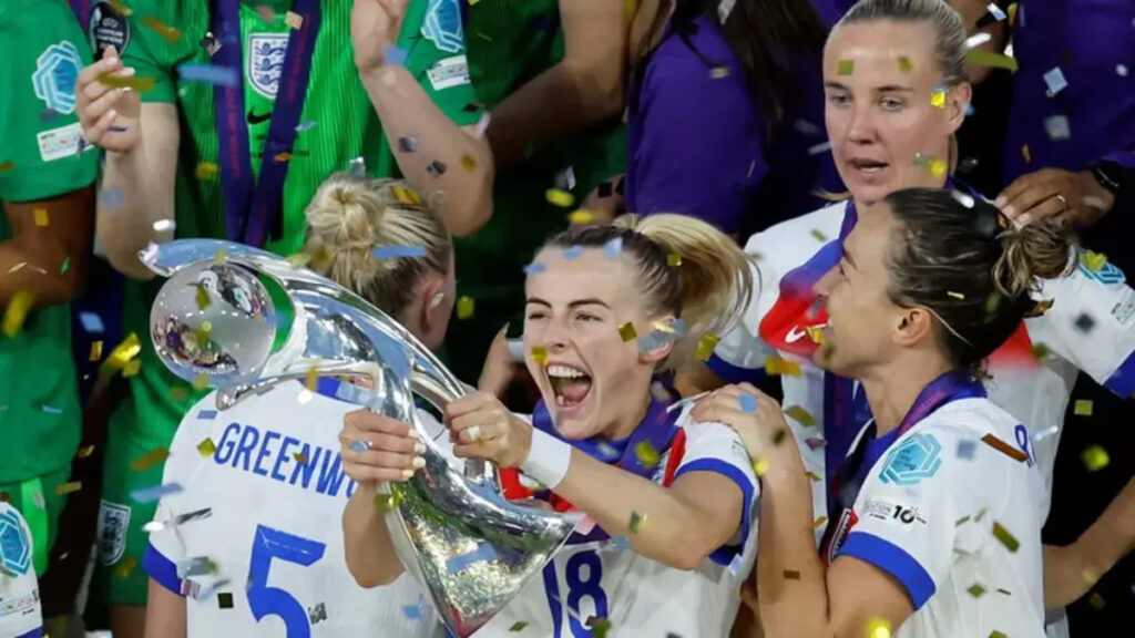 Euro féminin / Angleterre : le Roi Charles III lance un défi aux nouvelles championnes