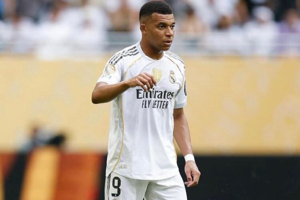 Real Madrid “Je suis étonné que Xabi ait laissé Mbappé jusqu’à…”