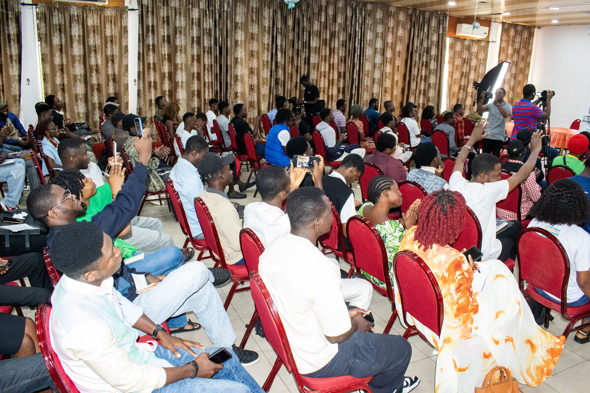 Togo Projecteur : l’association Photosceneslens outille les jeunes créateurs 