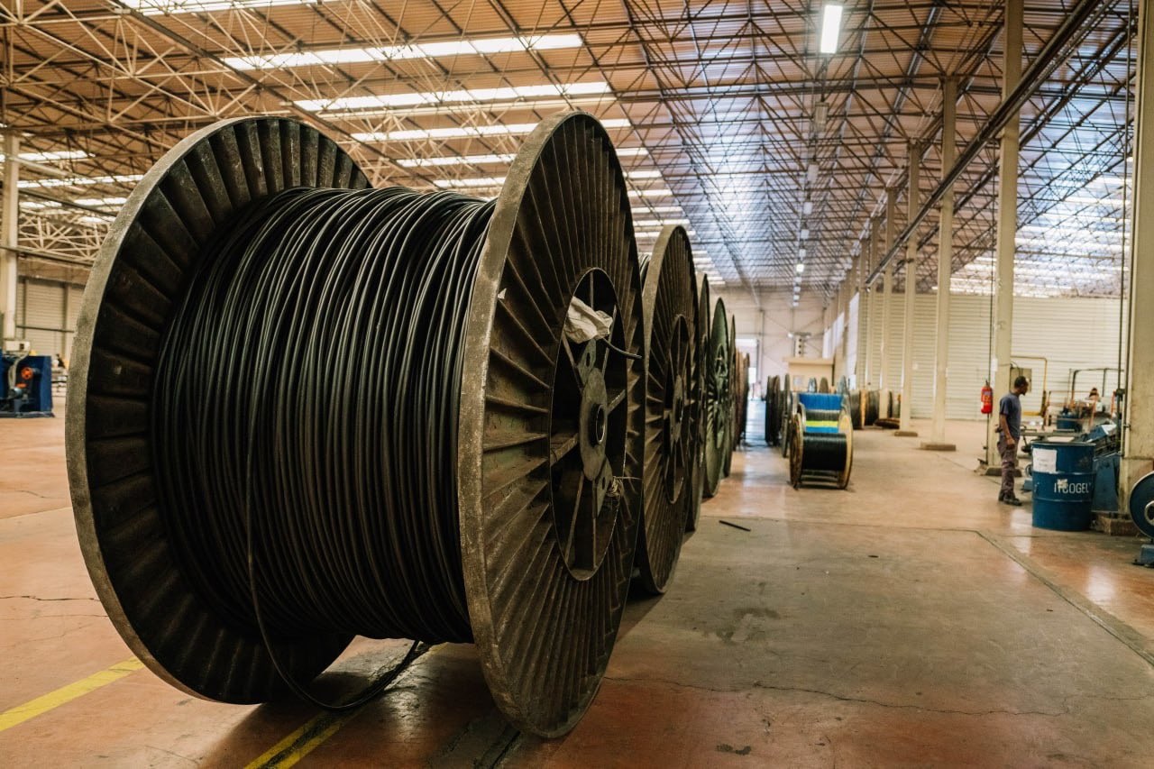 Verre, acier, câbles, voitures… ce pays africain devient une véritable puissance industrielle