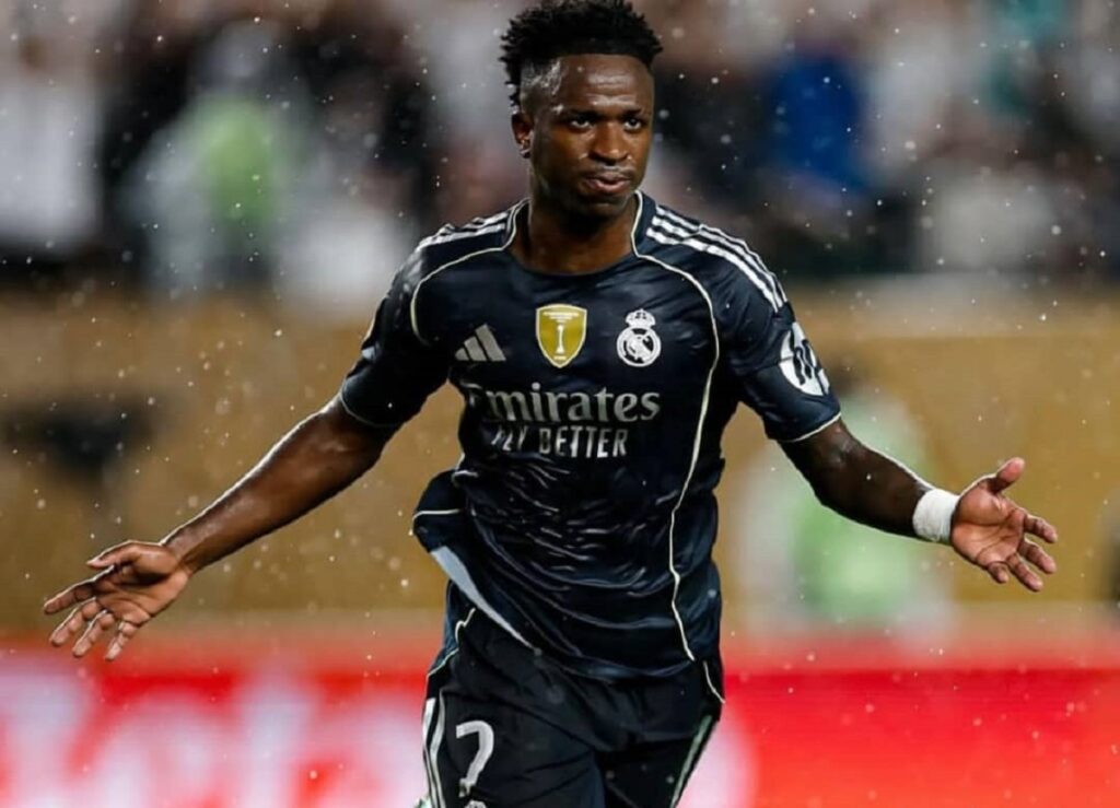 Vinicius fait encore des siennes le joueur brésilien met un stop au Real Madrid pour...