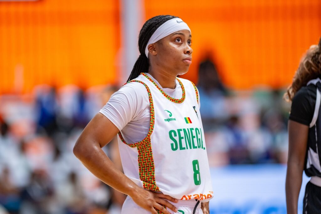 Afrobasket 2025 (F) après la défaite face au Soudan du Sud, la meneuse Cierra Dillard fait ses adieux à…