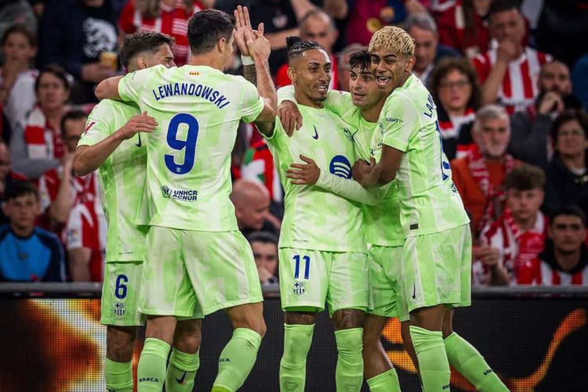 Privé de Lamine Yamal, revenu blessé de Seleccion, le Barça  a débuté sa rencontre sans Robert Lewandowski ni Raphinha, laissés sur le banc. Des choix de Hansi Flick.