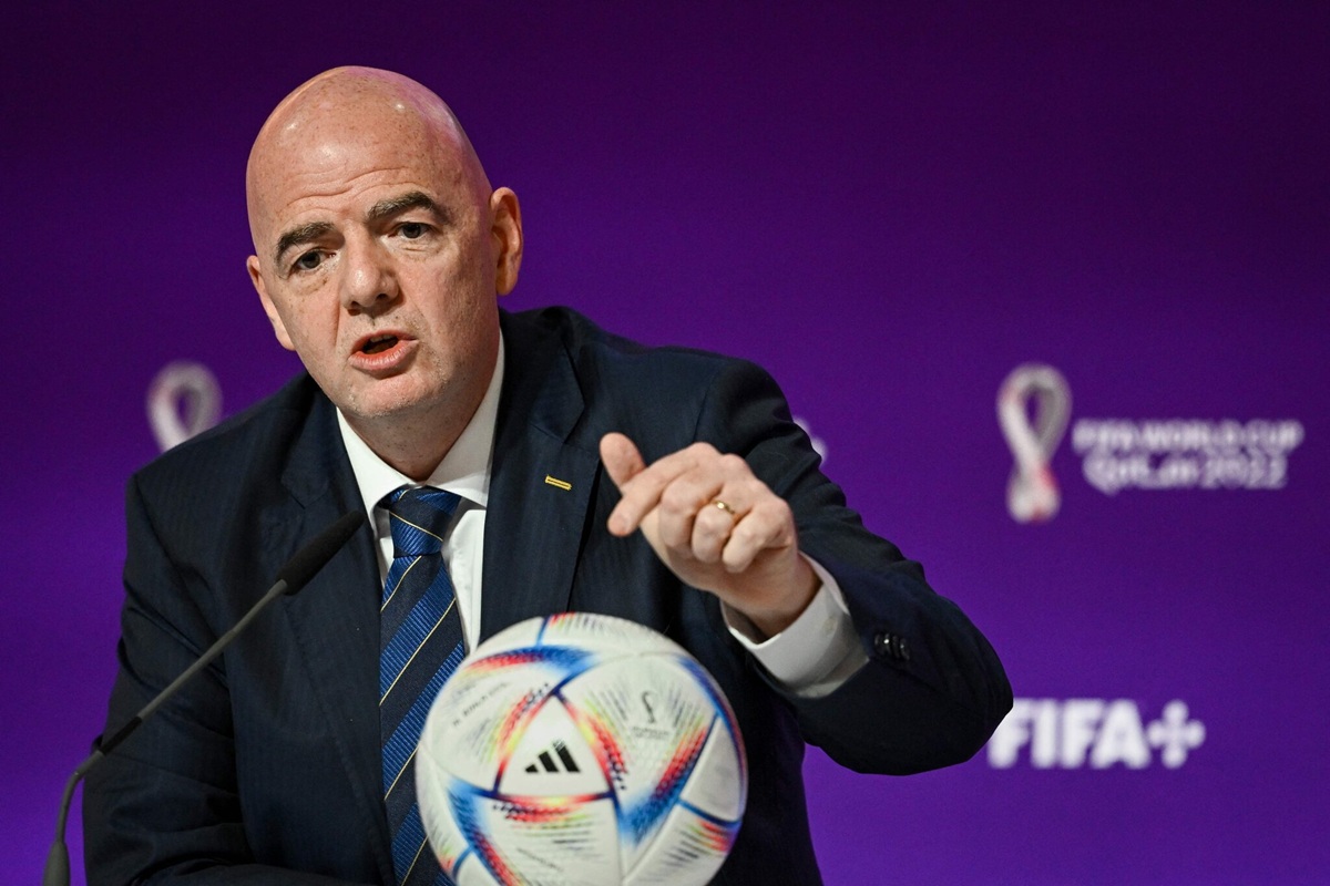 UEFA-FIFA : l’affaire Infantino prend une tournure judiciaire, une plainte pénale se prépare