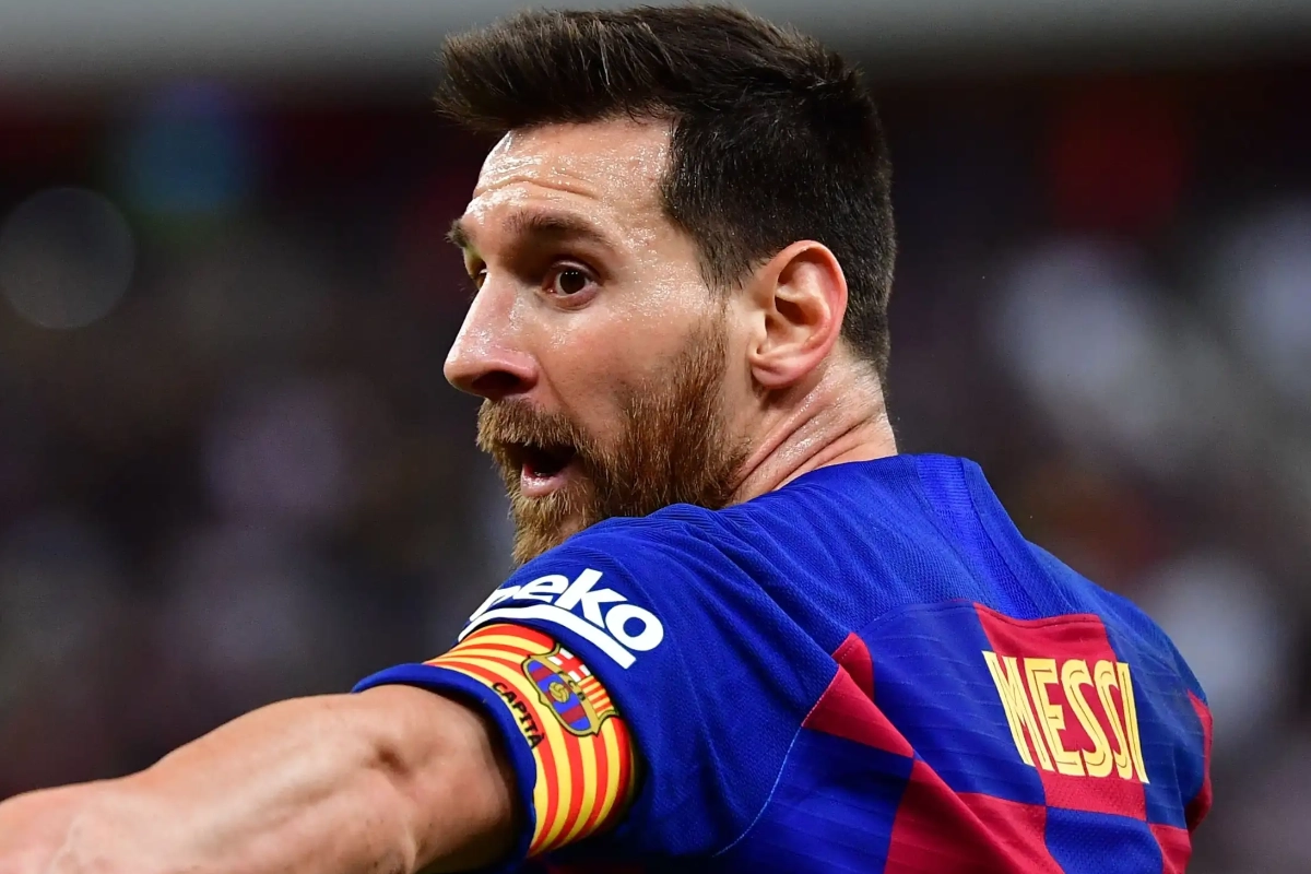 Lionel Messi défenseur