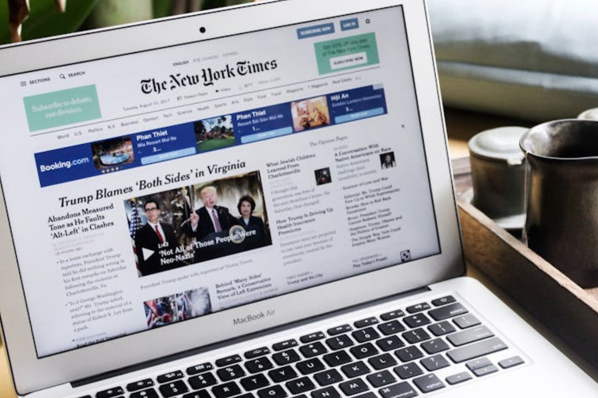 La presse en ligne, les sites d'information en péril ; elle subit de plein fouet...