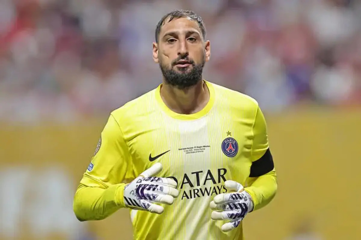 PSG : voici pourquoi Gianluigi Donnarumma n'a toujours pas quitté le club de la capitale française