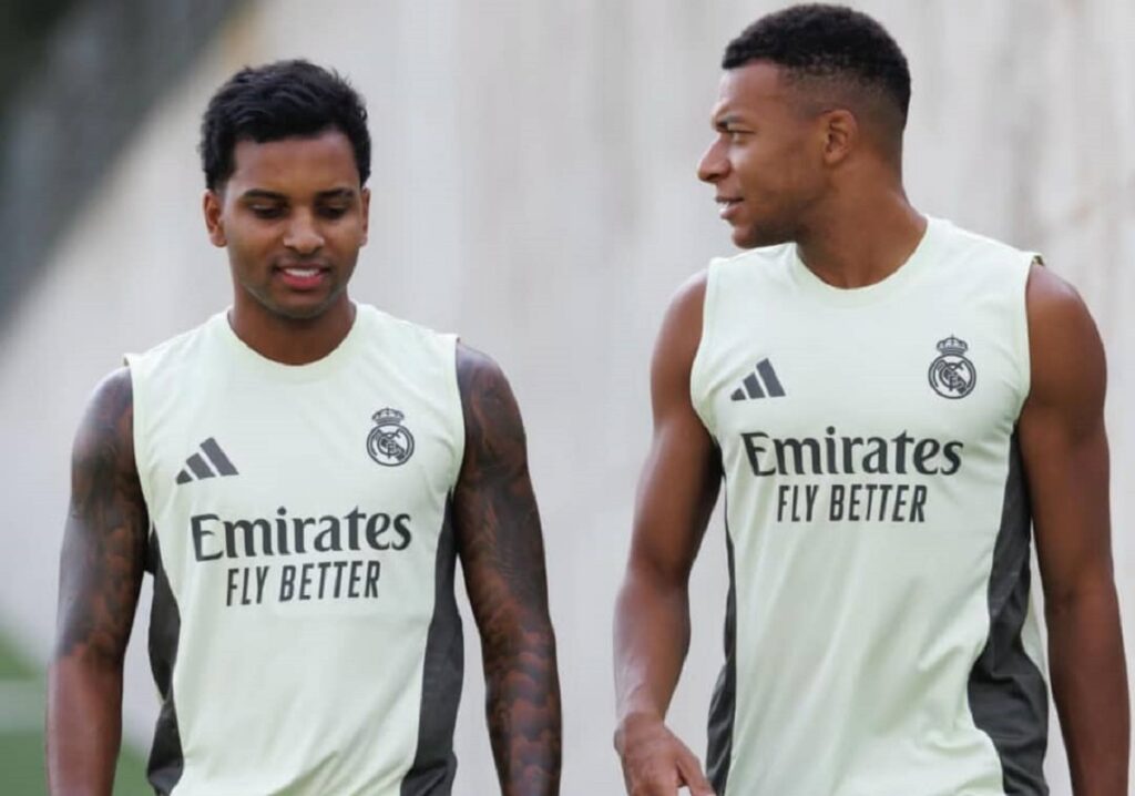 Real Madrid Kylian Mbappé et Rodrygo se découvrent des liens de parenté
