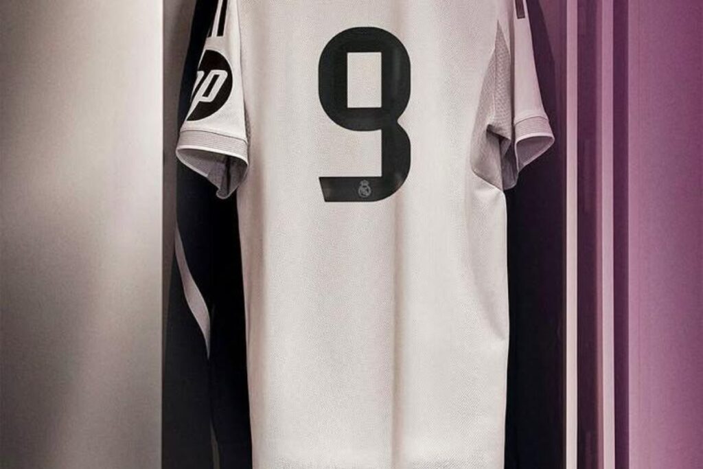 Real Madrid surprise, le numéro 9 revient officiellement à…