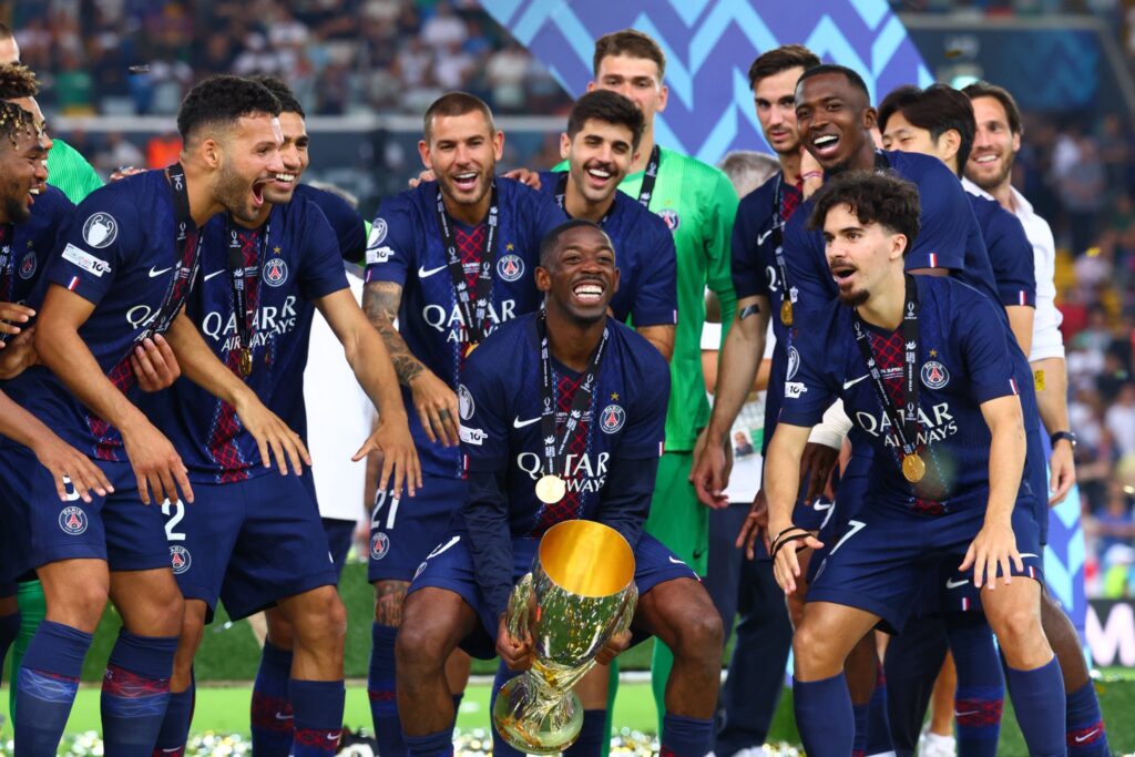 Supercoupe d'Europe le coach de Tottenham réagit après le sacre du PSG