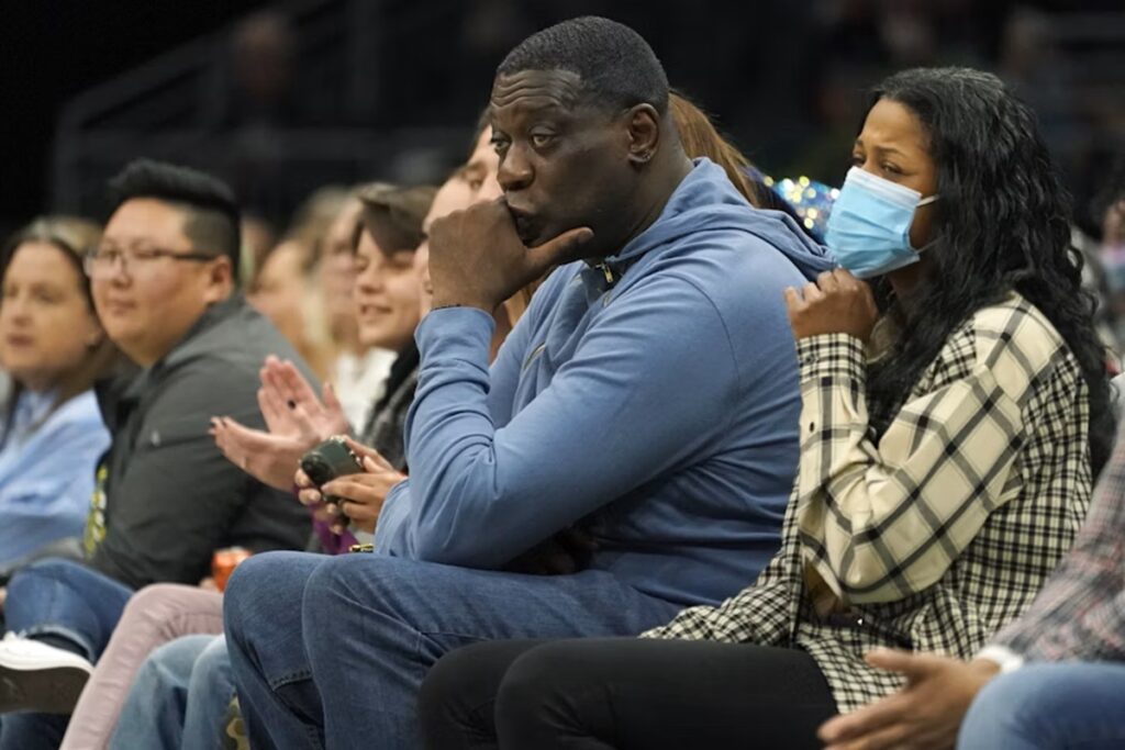 ancien joueur de la NBA