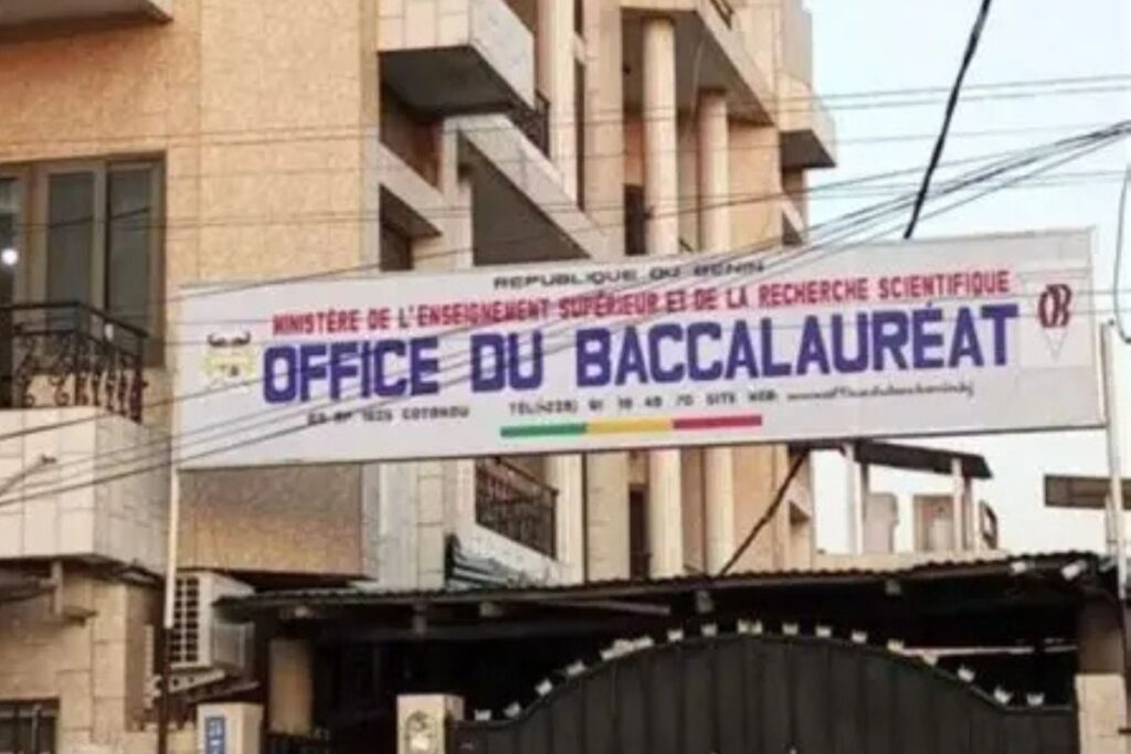 Bénin : fini les longues files, les actes du BAC désormais accessibles en ligne