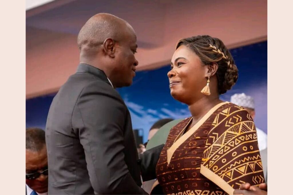 président gabonais message épouse