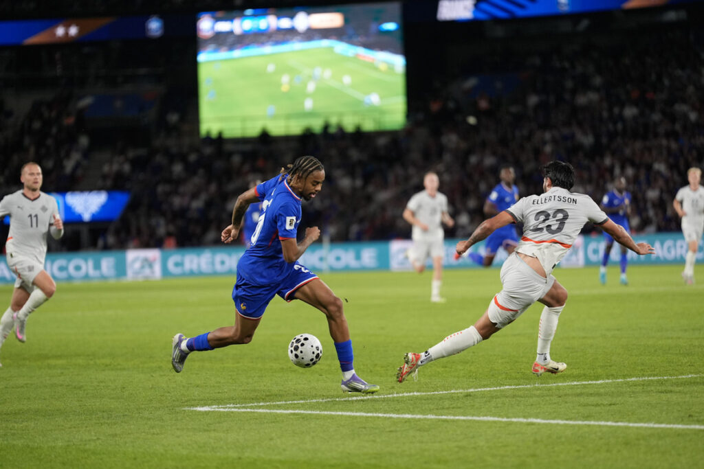  "La France est au sommet, nous sommes…", l'entraineur de l'Islande salue la performance de l'EdF
